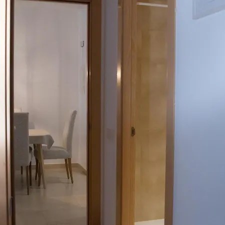 Modern - La Maca Tamariu
